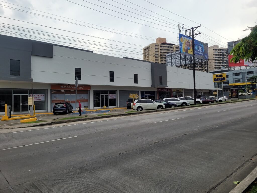 TRABAJO DE ALTURA-PINTURA EDIFICIO - PLAZA GARBO, MANTENIMIENTO DE FACHADA