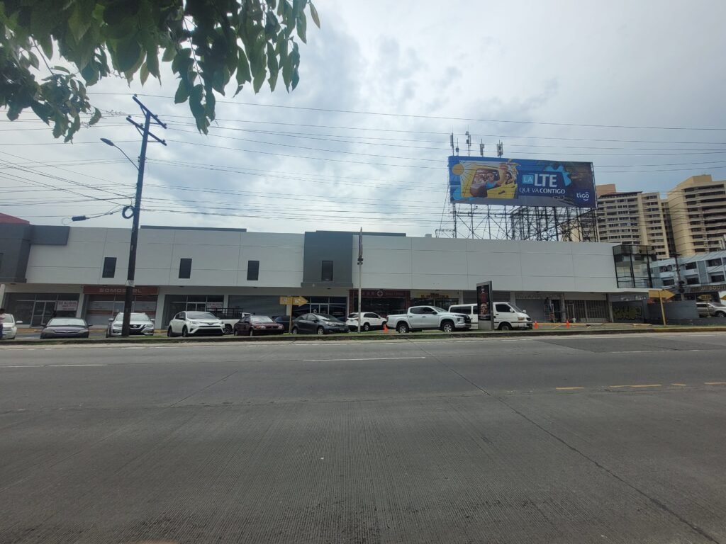 TRABAJO DE ALTURA-PINTURA EDIFICIO - PLAZA GARBO, MANTENIMIENTO DE FACHADA