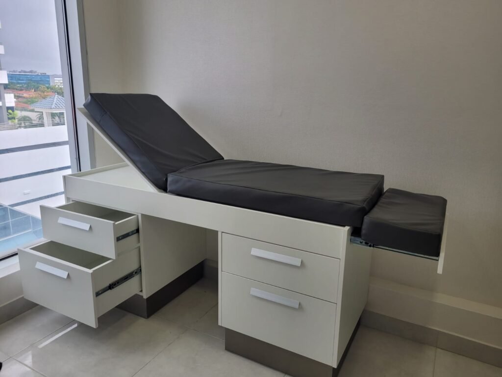 DISEÑO Y CONFECCIÓN DE MUEBLES MODULARES